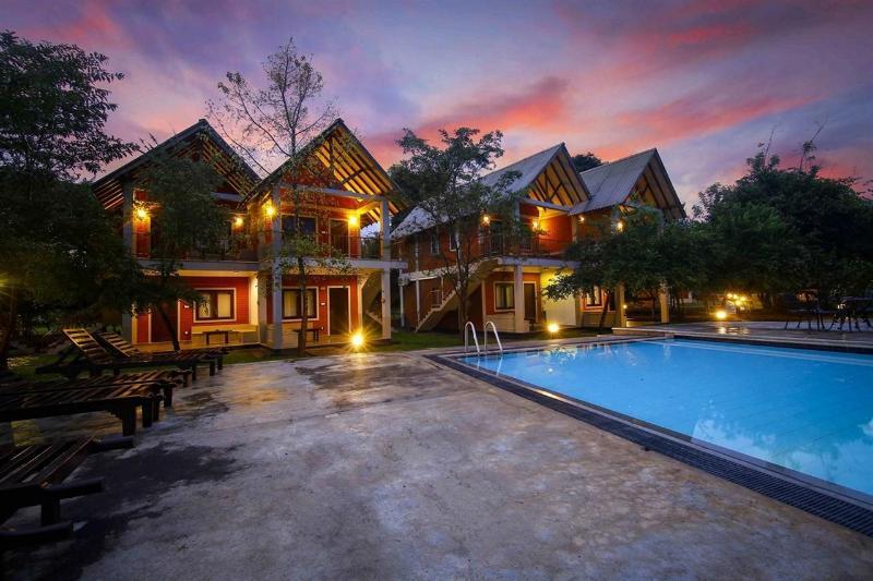 Elephas Resort Сігірія Екстер'єр фото